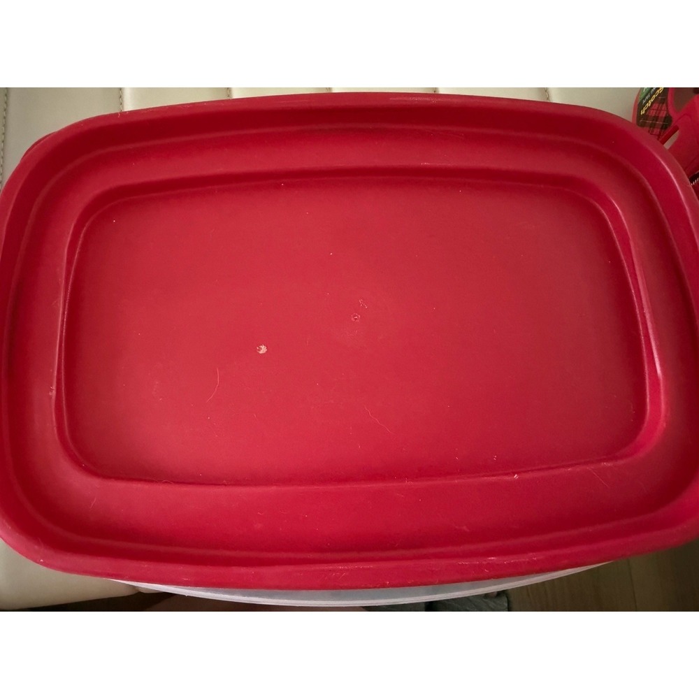 Rubbermaid Easy Find Lids Food Storage Containers, 8.5 Cup, 2-Piece